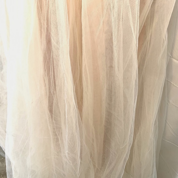 Dave & Johnny Glittering Gold and Cream Gown - Picture 8 of 16